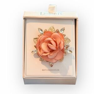 NWT Dillard ‘s Fabric Floral Peach Brooch Pin with Crystal Accents